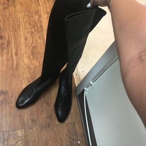 Stuart Weitzman knee high/over the knee boots
